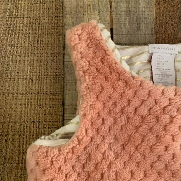 Tahari girls pink faux fur vest with snaps -5T - Picture 3 of 6